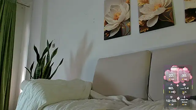 Snapshot of Viioletcollins chatting on March 2026 01:39:01 PM Viioletcollins online show from March 2026 01:39:01 PM