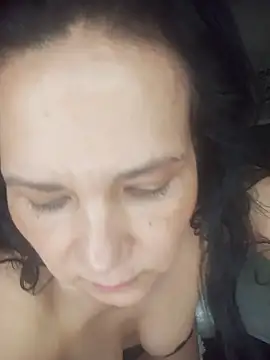 Snapshot of Elenna__ chatting on April 2026 01:26:01 PM Elenna online show from April 2026 01:26:01 PM