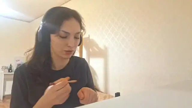 CindyLight online show from March 2026 03:45:01 PM