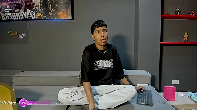 Snapshot of Ender_h0tt chatting on March 2026 01:37:01 PM Ender h0tt online show from March 2026 01:37:01 PM