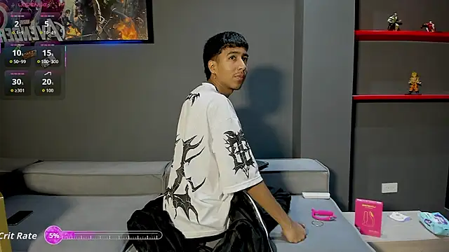 Snapshot of Ender_h0tt chatting on March 2026 02:00:02 PM Ender h0tt online show from March 2026 02:00:02 PM