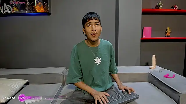 Snapshot of Ender_h0tt chatting on April 2026 02:00:02 PM Ender h0tt online show from April 2026 02:00:02 PM