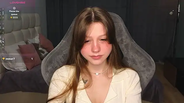 Snapshot of Kristy_Bell1 chatting on March 2026 11:20:02 PM Kristy Bell1 online show from March 2026 11:20:02 PM