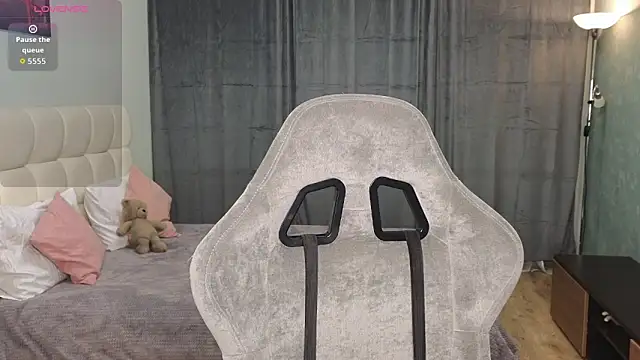 Snapshot of Kristy_Bell1 chatting on April 2026 10:29:02 PM Kristy Bell1 online show from April 2026 10:29:02 PM