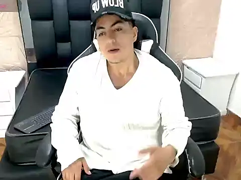 Snapshot of Alex_Wolft chatting on March 2026 12:00:01 PM Alex Wolft online show from March 2026 12:00:01 PM