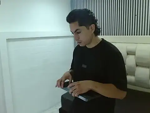 Snapshot of Alex_Wolft chatting on March 2026 12:22:01 PM Alex Wolft online show from March 2026 12:22:01 PM