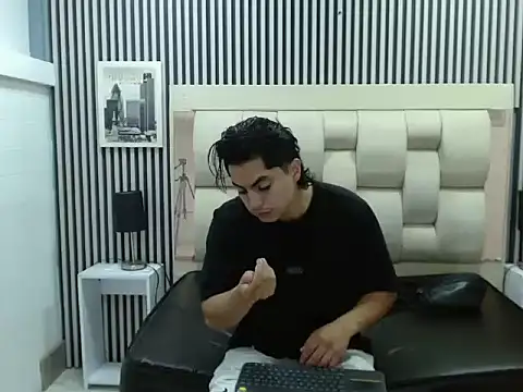 Snapshot of Alex_Wolft chatting on March 2026 12:27:02 PM Alex Wolft online show from March 2026 12:27:02 PM