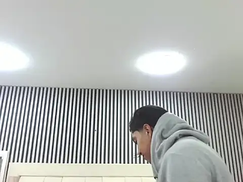 Snapshot of Alex_Wolft chatting on April 2026 11:36:01 AM Alex Wolft online show from April 2026 11:36:01 AM