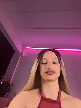 Snapshot of ScarletFlameee chatting on April 2026 07:34:02 PM ScarletFlameee online show from April 2026 07:34:02 PM