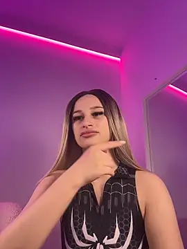 Snapshot of ScarletFlameee chatting on April 2026 05:56:02 AM ScarletFlameee online show from April 2026 05:56:02 AM