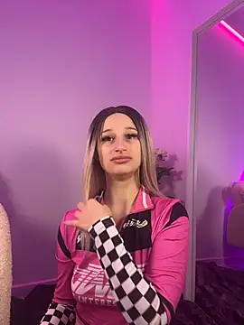 Snapshot of ScarletFlameee chatting on April 2026 05:51:02 AM ScarletFlameee online show from April 2026 05:51:02 AM