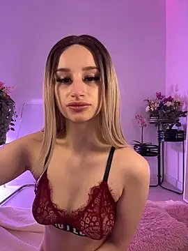 Snapshot of ScarletFlameee chatting on May 2026 05:36:02 AM ScarletFlameee online show from May 2026 05:36:02 AM