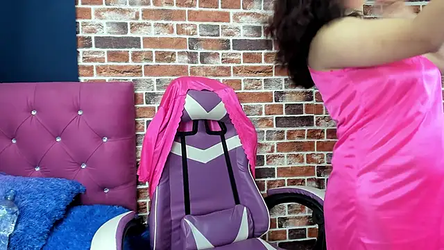 Snapshot of Sary_LittleSmiles chatting on April 2026 11:22:02 AM Sary LittleSmiles online show from April 2026 11:22:02 AM