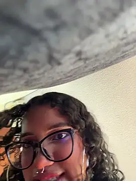 Snapshot of Bunny_fire chatting on March 2026 07:18:02 PM Bunny fire online show from March 2026 07:18:02 PM