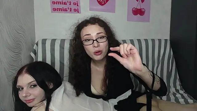 Snapshot of pixyecstas chatting on April 2026 05:03:01 PM pixyecstas online show from April 2026 05:03:01 PM