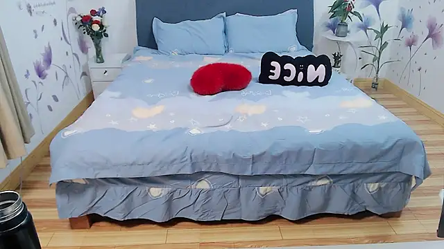 Snapshot of mila-baby-99 chatting on April 2026 01:19:01 PM mila-baby-99 online show from April 2026 01:19:01 PM