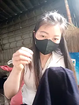 Snapshot of Bling-pusy chatting on March 2026 12:04:01 AM Bling-pusy online show from March 2026 12:04:01 AM