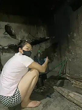 Snapshot of Bling-pusy chatting on March 2026 10:20:01 PM Bling-pusy online show from March 2026 10:20:01 PM