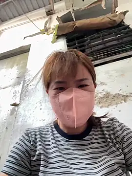 Snapshot of July-lovee chatting on March 2026 07:03:01 AM July-lovee online show from March 2026 07:03:01 AM