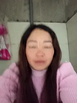 Snapshot of Yellow-pink chatting on March 2026 11:33:01 PM Yellow-pink online show from March 2026 11:33:01 PM