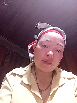 Snapshot of Yellow-pink chatting on March 2026 10:58:02 PM Yellow-pink online show from March 2026 10:58:02 PM