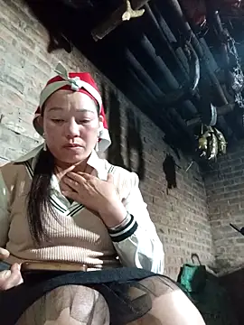 Snapshot of Yellow-pink chatting on March 2026 01:05:01 PM Yellow-pink online show from March 2026 01:05:01 PM