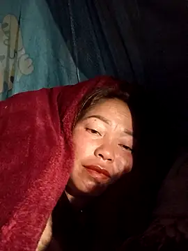 Snapshot of Yellow-pink chatting on March 2026 11:15:01 PM Yellow-pink online show from March 2026 11:15:01 PM