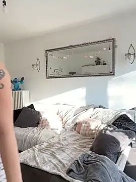 Snapshot of Fiebie_licious_ chatting on April 2026 04:35:01 PM Fiebie licious online show from April 2026 04:35:01 PM