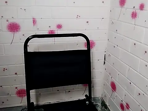 Snapshot of -Tammo- chatting on April 2026 07:48:02 AM -Tammo- online show from April 2026 07:48:02 AM