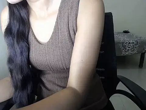 Snapshot of shreya_sharma01 chatting on April 2026 05:29:02 AM shreya sharma01 online show from April 2026 05:29:02 AM