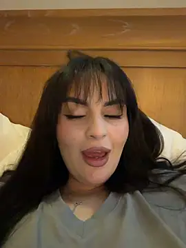 Snapshot of MilaaSweety chatting on March 2026 05:45:02 PM MilaaSweety online show from March 2026 05:45:02 PM