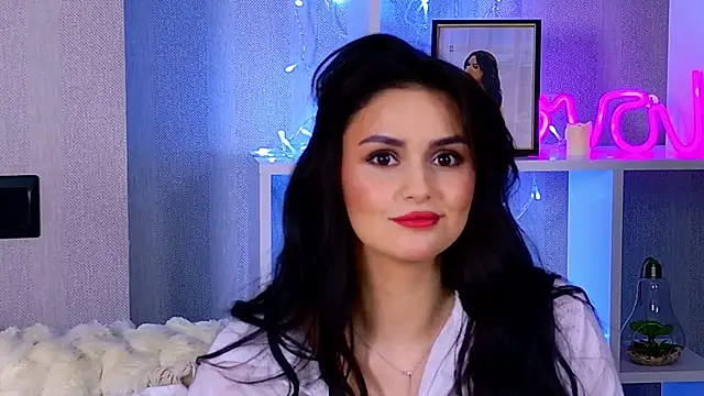 Snapshot of MilaaSweety chatting on April 2026 01:19:01 PM MilaaSweety online show from April 2026 01:19:01 PM