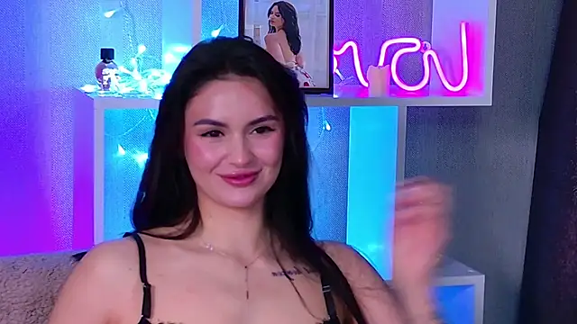 Snapshot of MilaaSweety chatting on April 2026 01:15:02 PM MilaaSweety online show from April 2026 01:15:02 PM