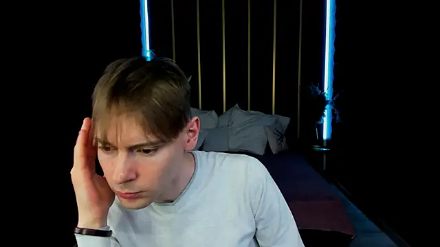 Martin Perry online show from April 2026 09:30:02 PM