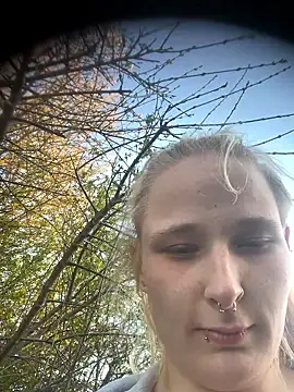 Snapshot of HotPurpleHaze chatting on April 2026 05:21:02 PM HotPurpleHaze online show from April 2026 05:21:02 PM