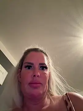 Snapshot of anna_kournikova chatting on June 2026 07:58:02 PM anna kournikova online show from June 2026 07:58:02 PM