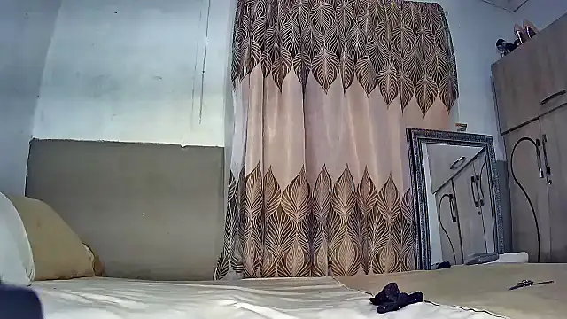 Snapshot of DirtyMelo chatting on April 2026 04:26:01 PM DirtyMelo online show from April 2026 04:26:01 PM