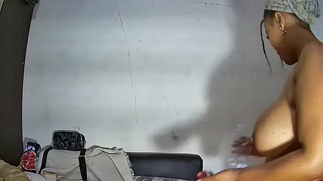 Snapshot of DirtyMelo chatting on April 2026 07:58:02 PM DirtyMelo online show from April 2026 07:58:02 PM