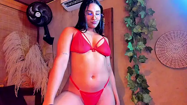 Snapshot of Victoria_Gonzalez chatting on April 2026 12:29:02 PM Victoria Gonzalez online show from April 2026 12:29:02 PM