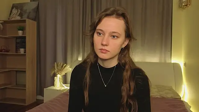 Snapshot of RubieHeiser chatting on March 2026 08:18:01 AM RubieHeiser online show from March 2026 08:18:01 AM