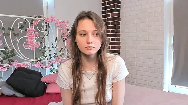 Snapshot of RubieHeiser chatting on March 2026 10:09:02 AM RubieHeiser online show from March 2026 10:09:02 AM