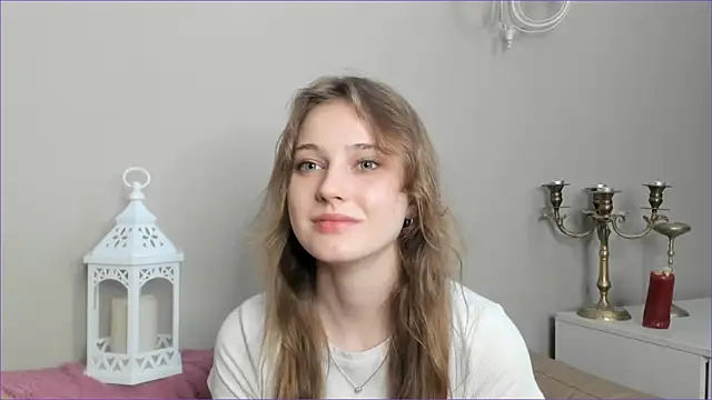 Snapshot of RubieHeiser chatting on April 2026 06:15:01 PM RubieHeiser online show from April 2026 06:15:01 PM