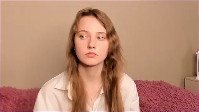 Snapshot of RubieHeiser chatting on April 2026 10:03:01 AM RubieHeiser online show from April 2026 10:03:01 AM