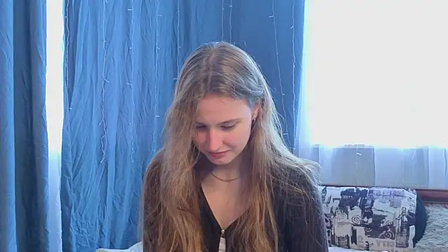 Snapshot of RubieHeiser chatting on June 2026 10:57:02 AM RubieHeiser online show from June 2026 10:57:02 AM