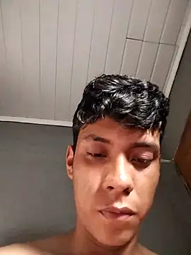 Snapshot of ROCHAIZ chatting on March 2026 07:28:02 PM ROCHAIZ online show from March 2026 07:28:02 PM