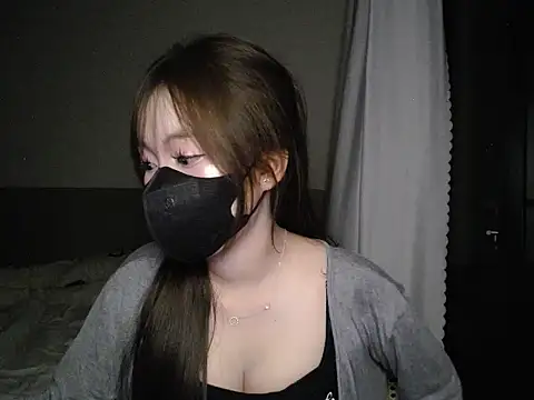 Snapshot of HeooPeppa chatting on March 2026 05:18:01 PM HeooPeppa online show from March 2026 05:18:01 PM