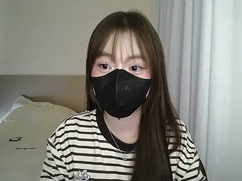 Snapshot of HeooPeppa chatting on March 2026 06:18:01 AM HeooPeppa online show from March 2026 06:18:01 AM