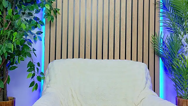 Snapshot of NataliaCroft chatting on March 2026 04:01:01 PM NataliaCroft online show from March 2026 04:01:01 PM