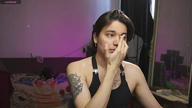 Snapshot of Badtwinkboys chatting on May 2026 11:26:02 AM Badtwinkboys online show from May 2026 11:26:02 AM