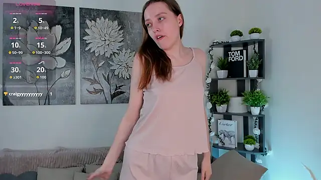 Snapshot of EsterCristofori chatting on March 2026 01:31:02 AM EsterCristofori online show from March 2026 01:31:02 AM